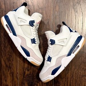 Jordan 4 Retro SB “Navy”